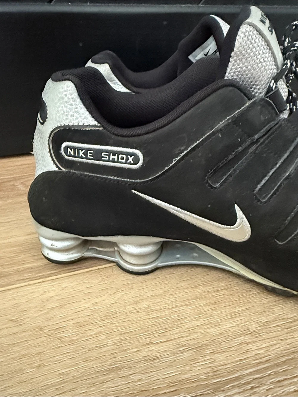 Vintage Nike Black and Gray Men’s Athletic Shox Sneakers